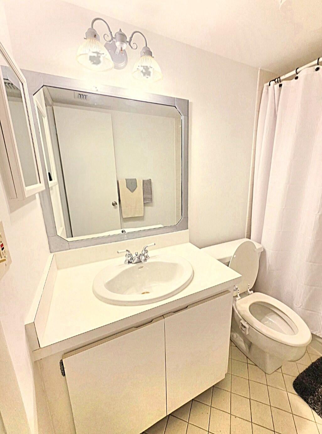  Unit 14A photo 16