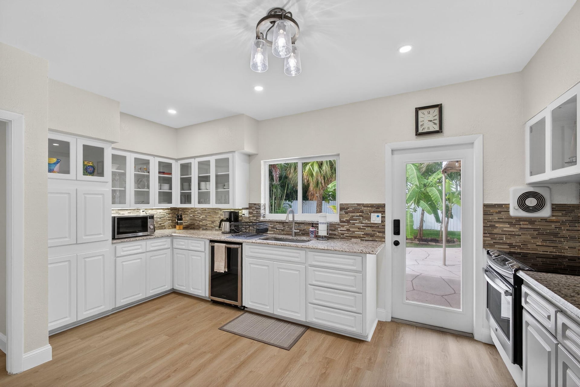Palm Beach Isles Residence photo 13