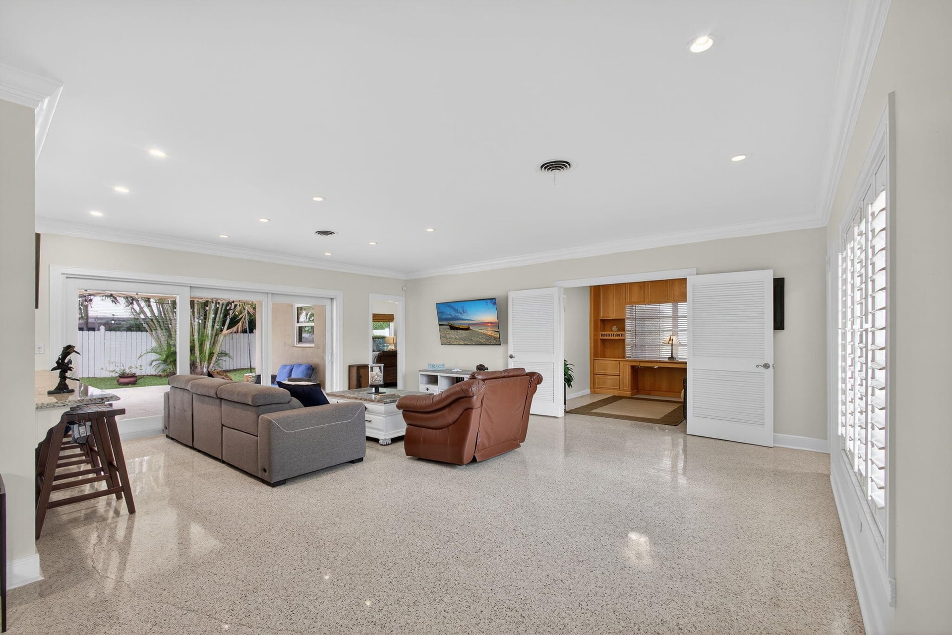 Palm Beach Isles Residence photo 25