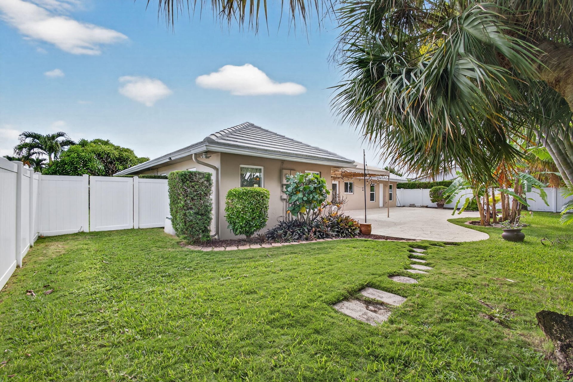 Palm Beach Isles Residence photo 55