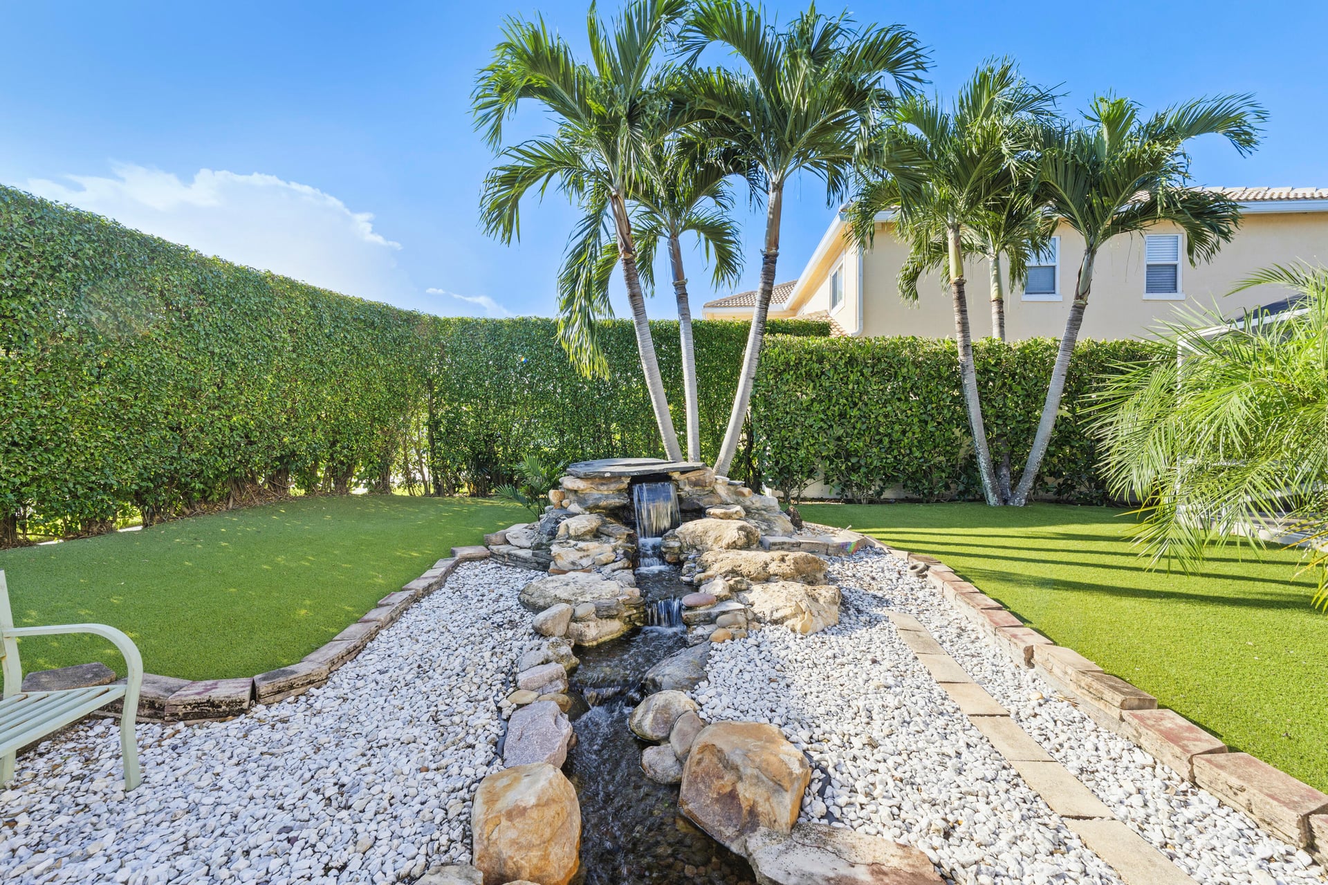  Residence photo 40