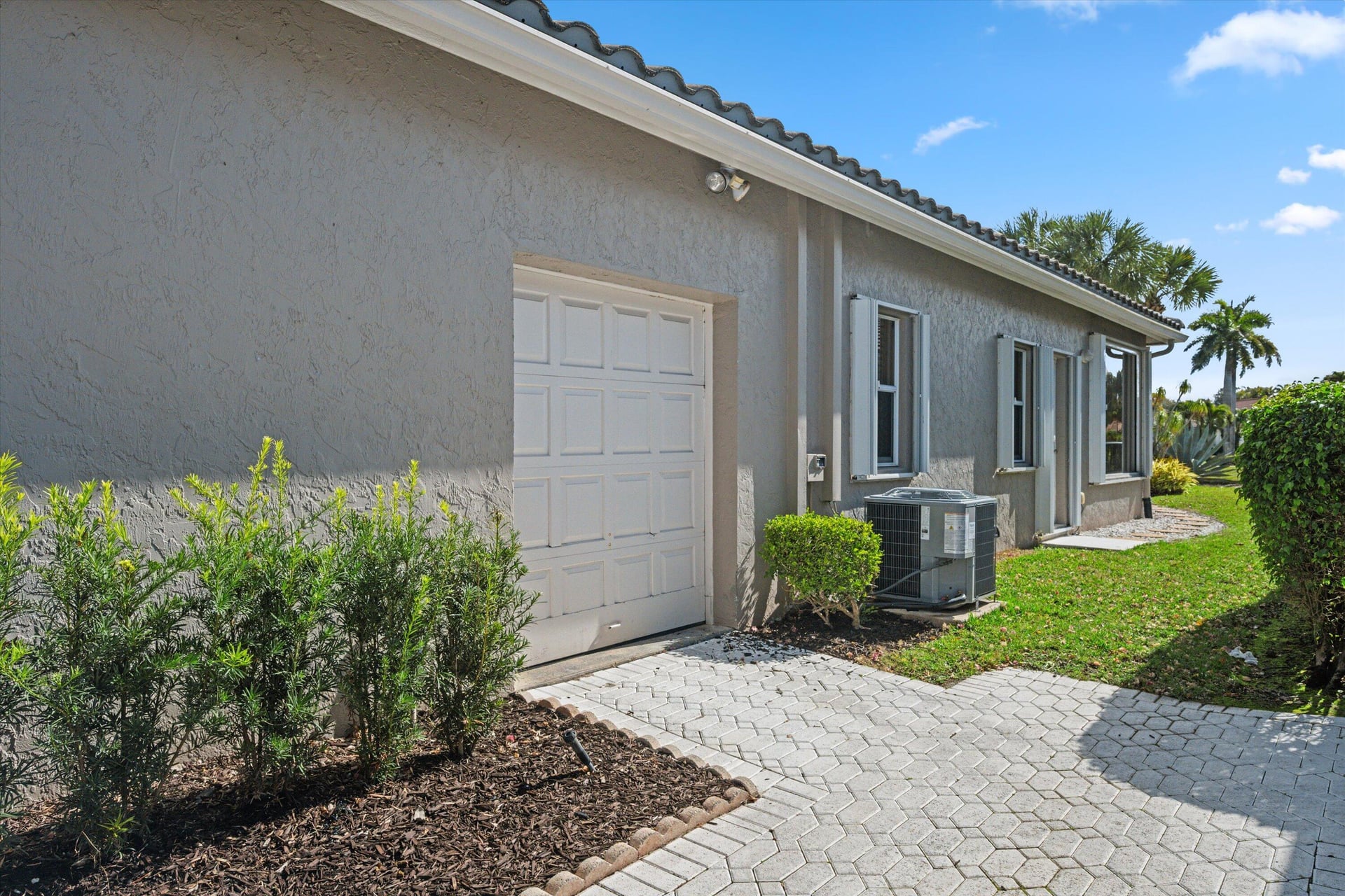 Residence photo 28