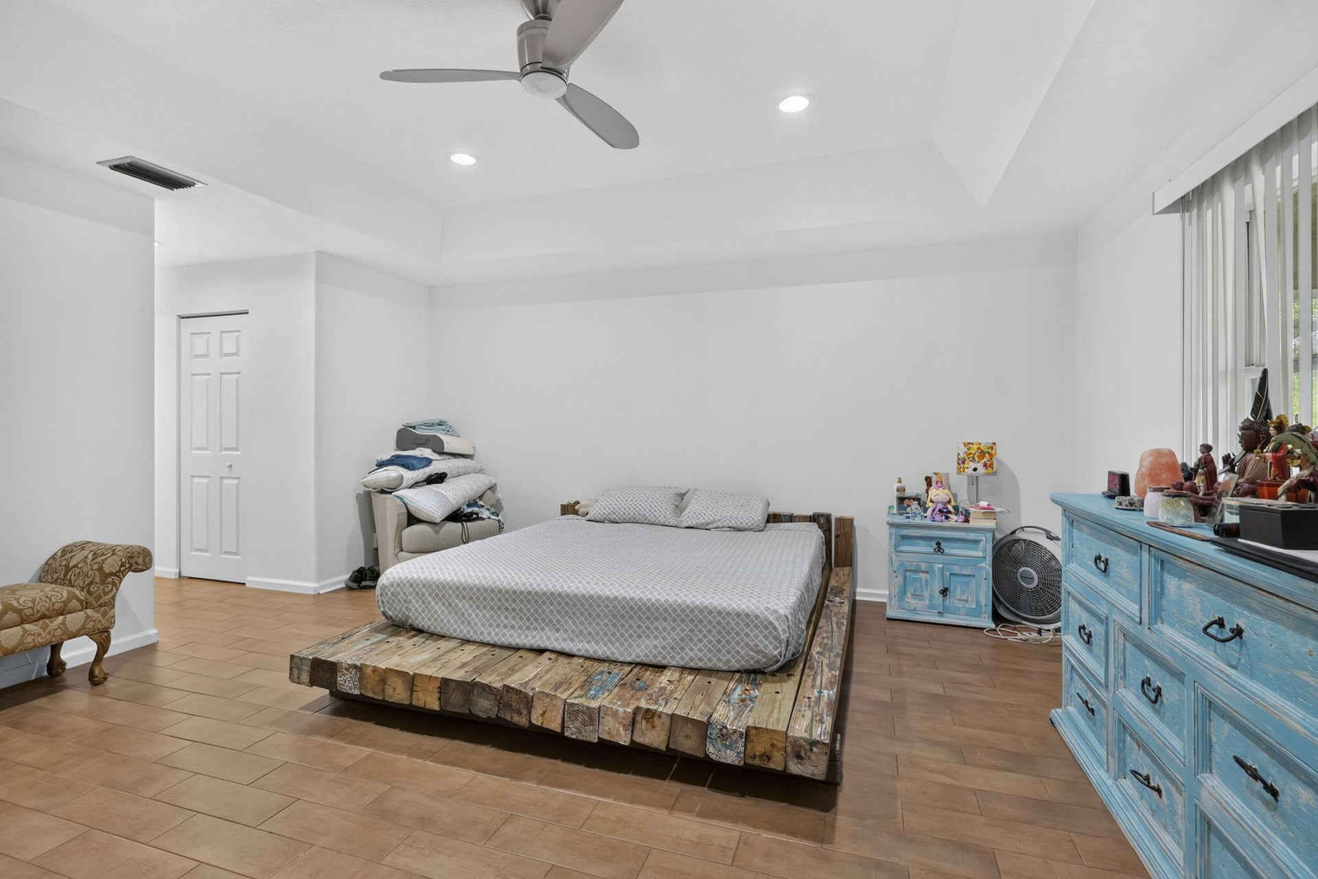 Residence photo 16