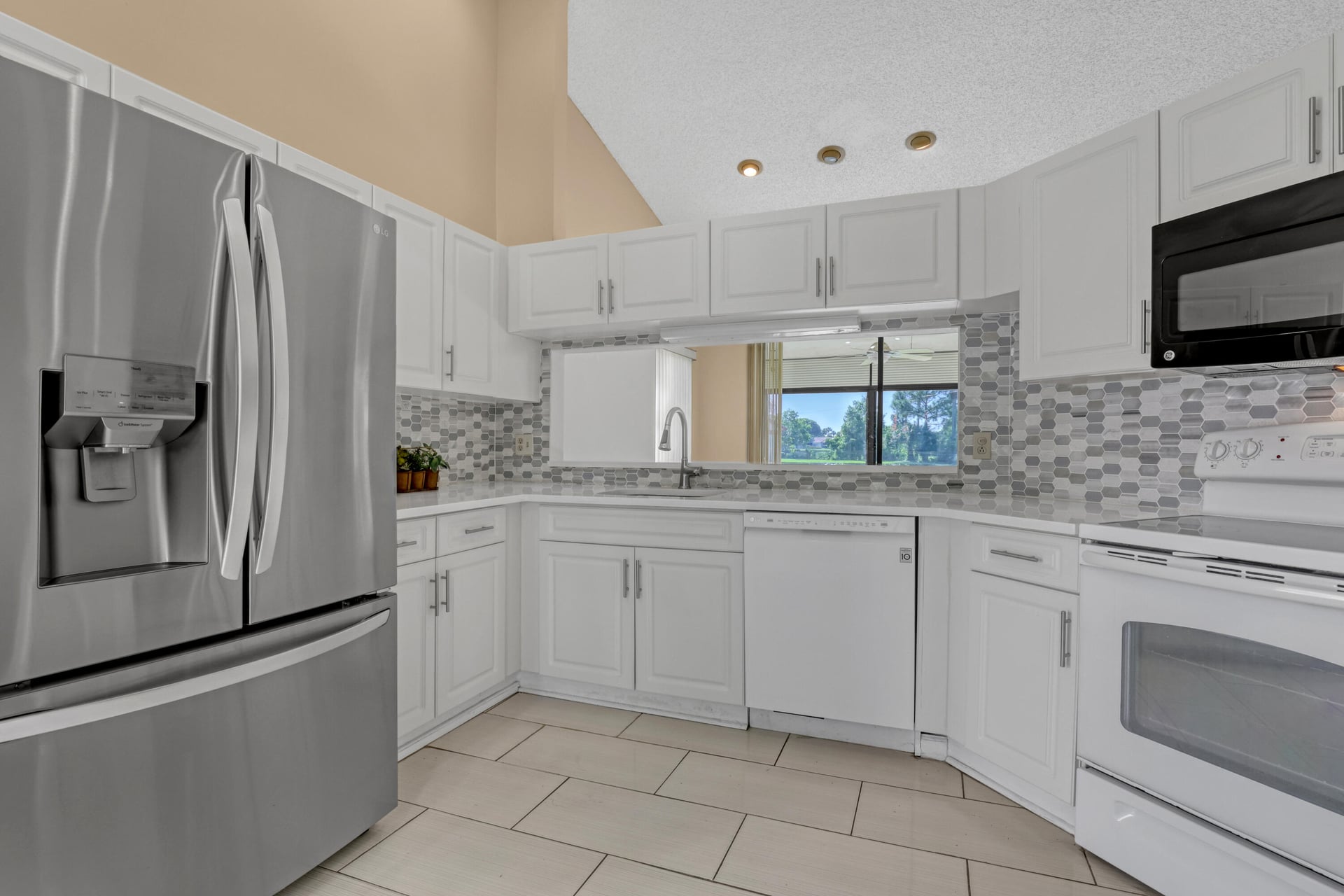  Residence photo 13