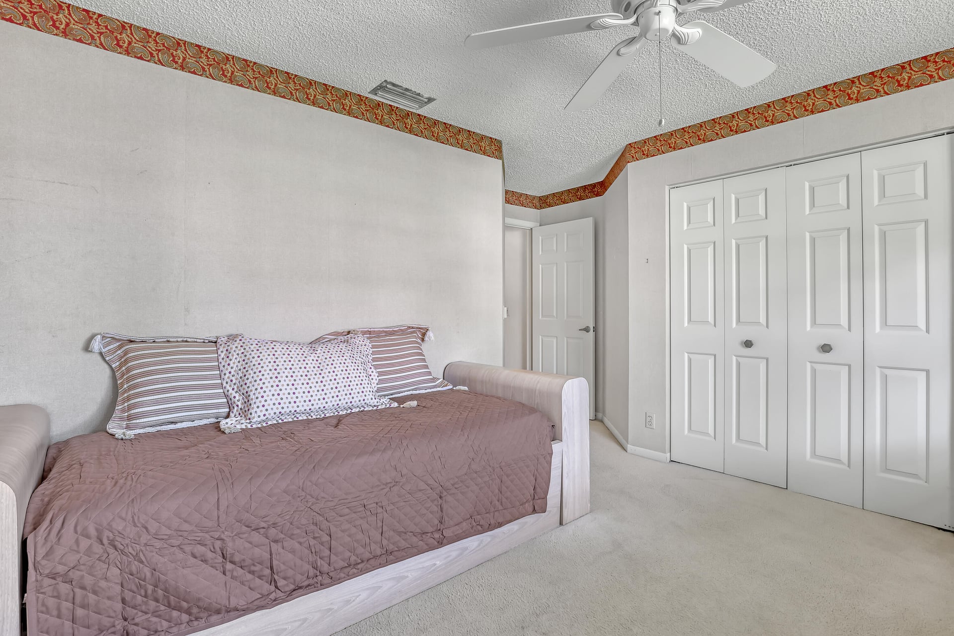  Residence photo 28