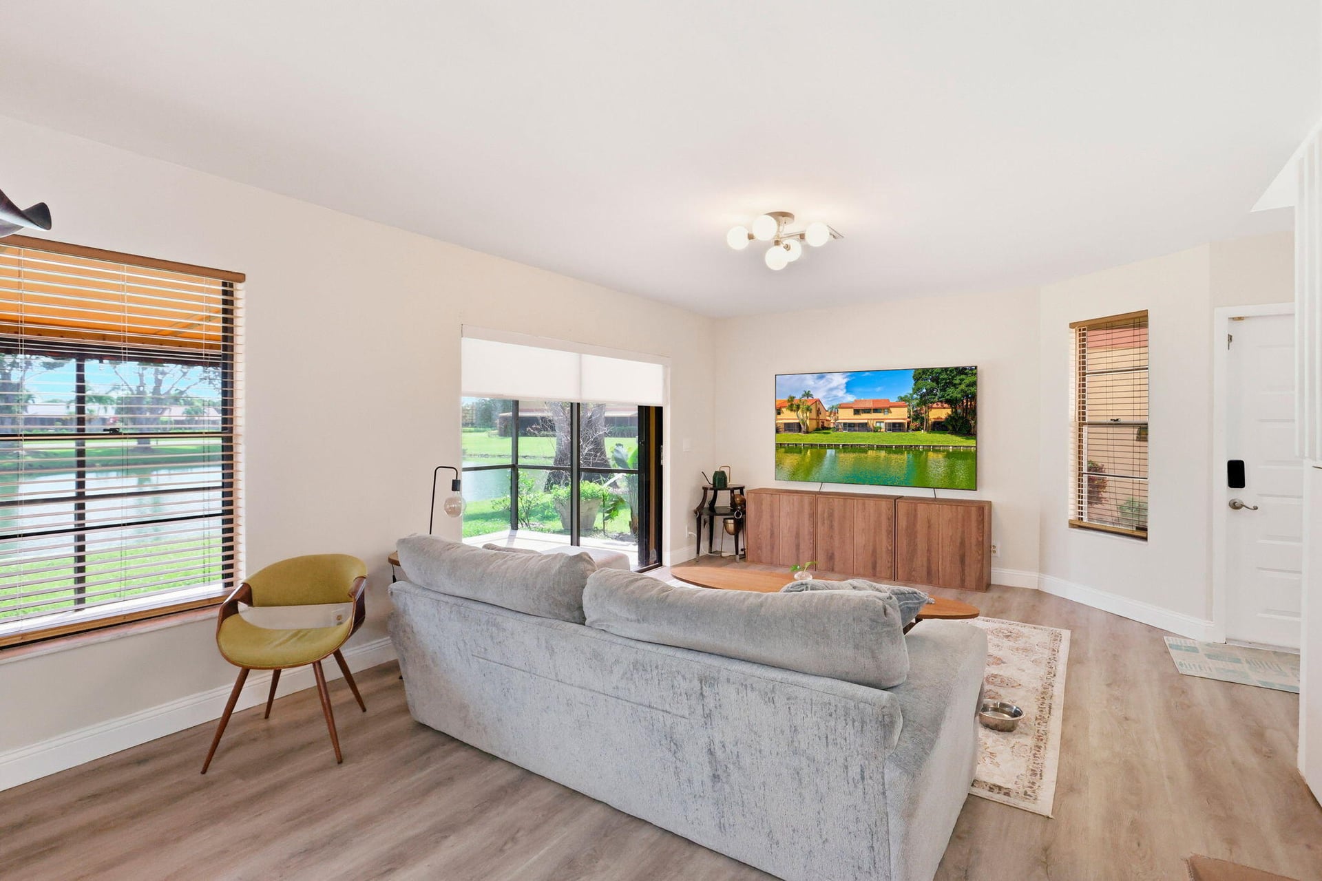 Residence photo 4