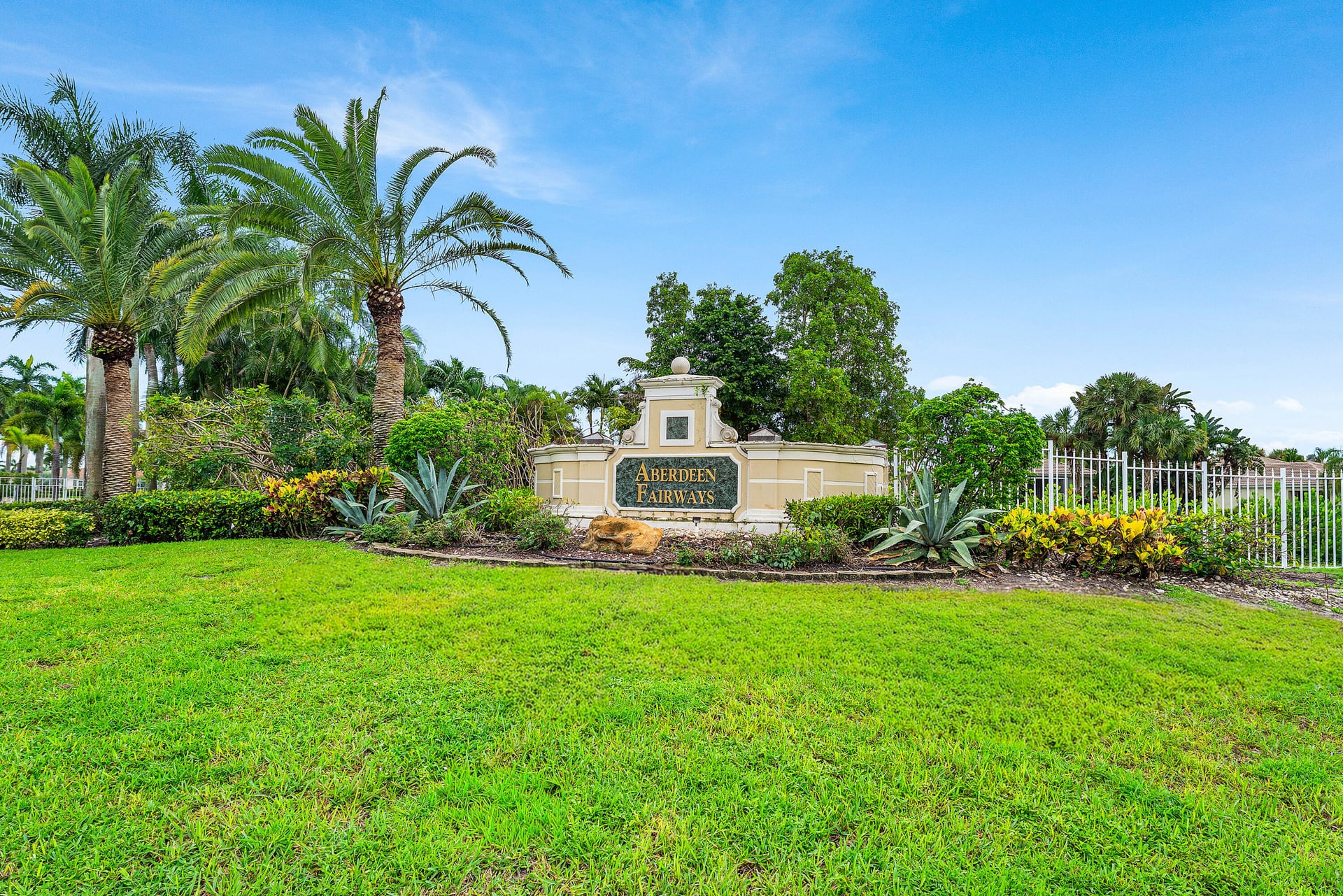  Residence photo 49