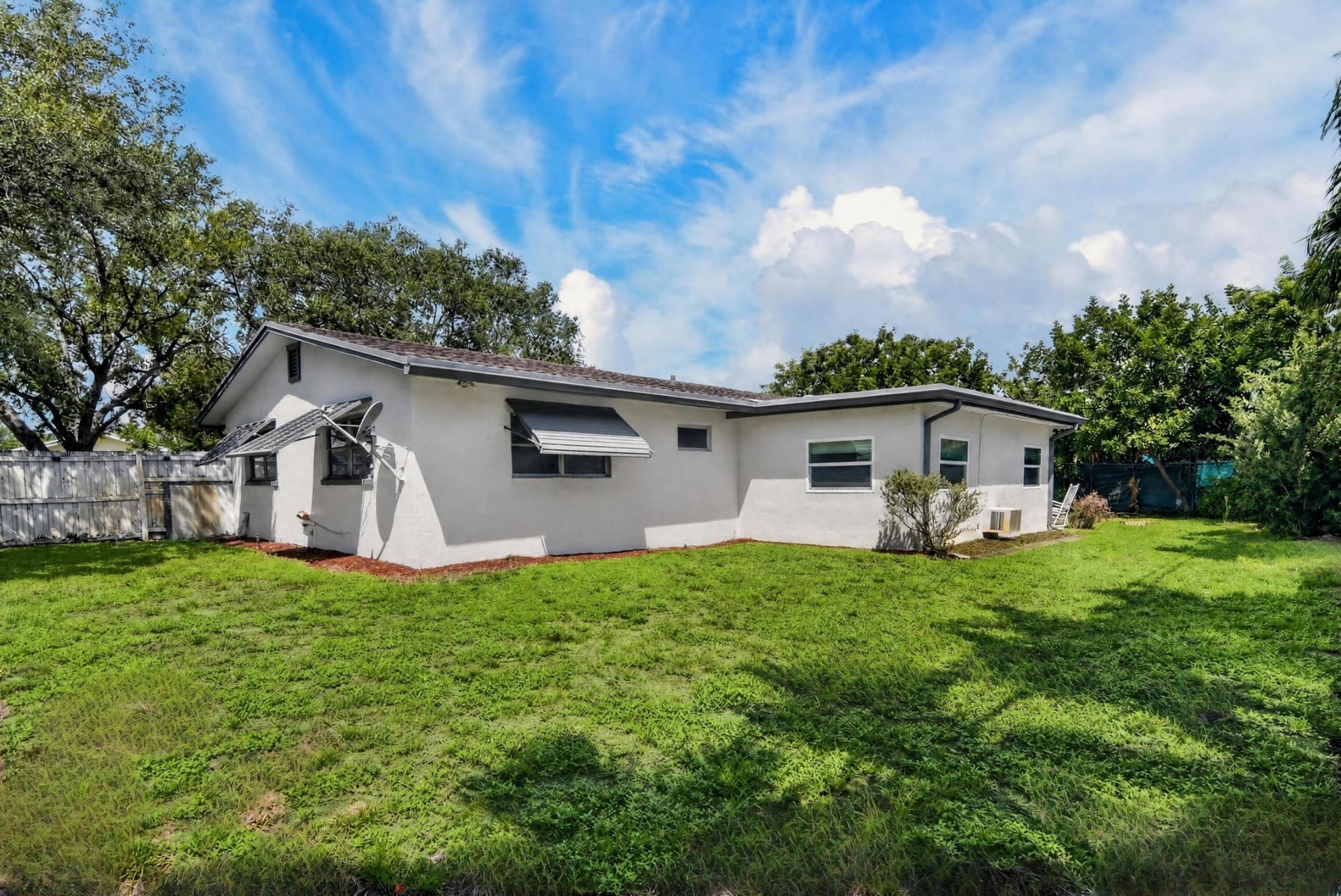  Residence photo 16