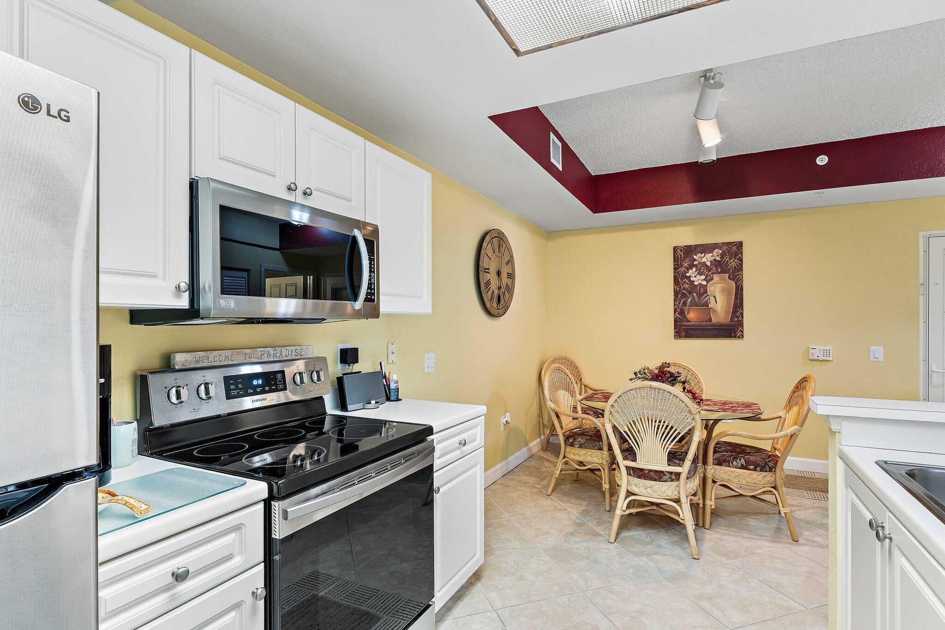 Unit 107 photo 10