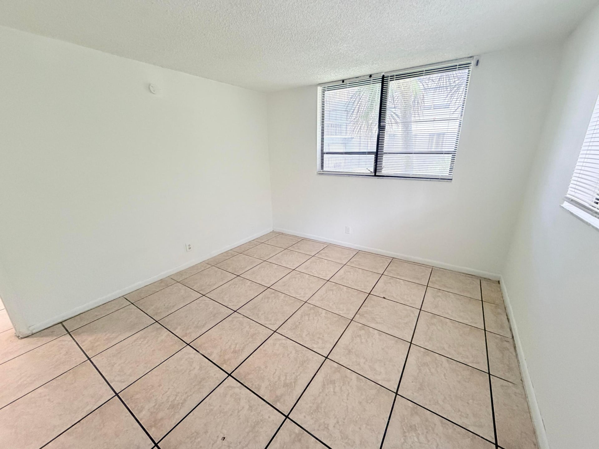 Unit 205 photo 7