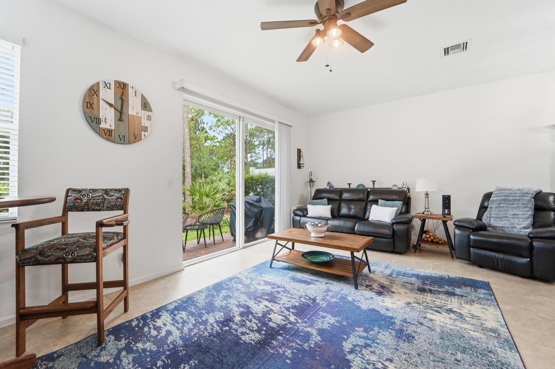 Unit 104 photo 13