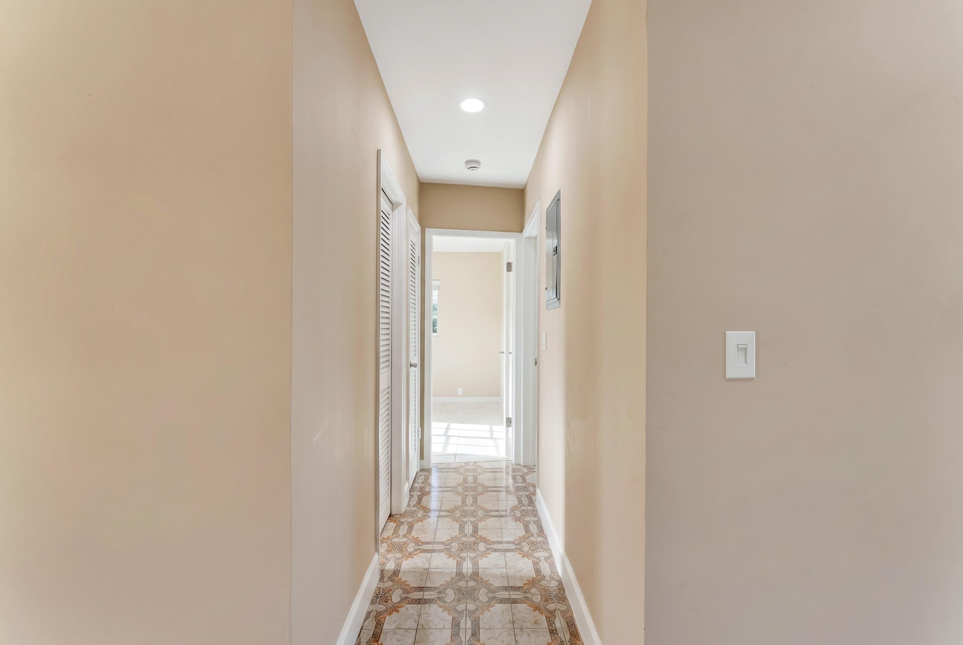  Residence photo 25