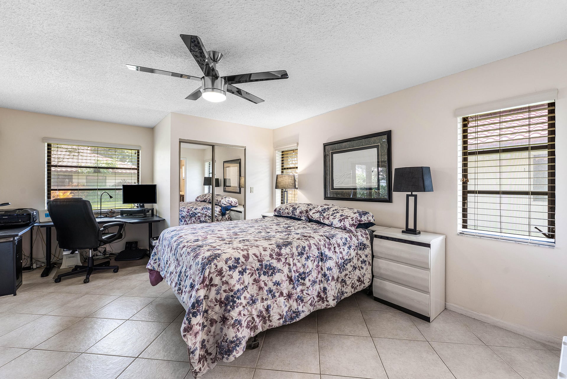Residence photo 19