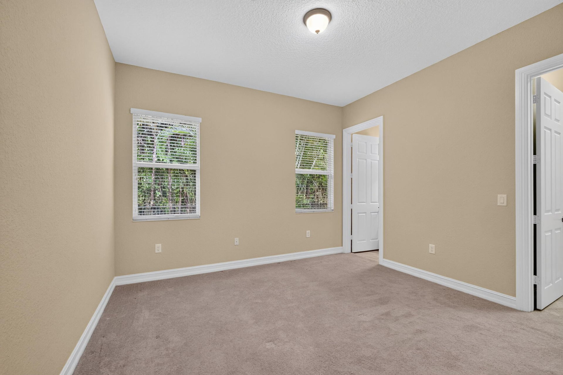 Residence photo 58