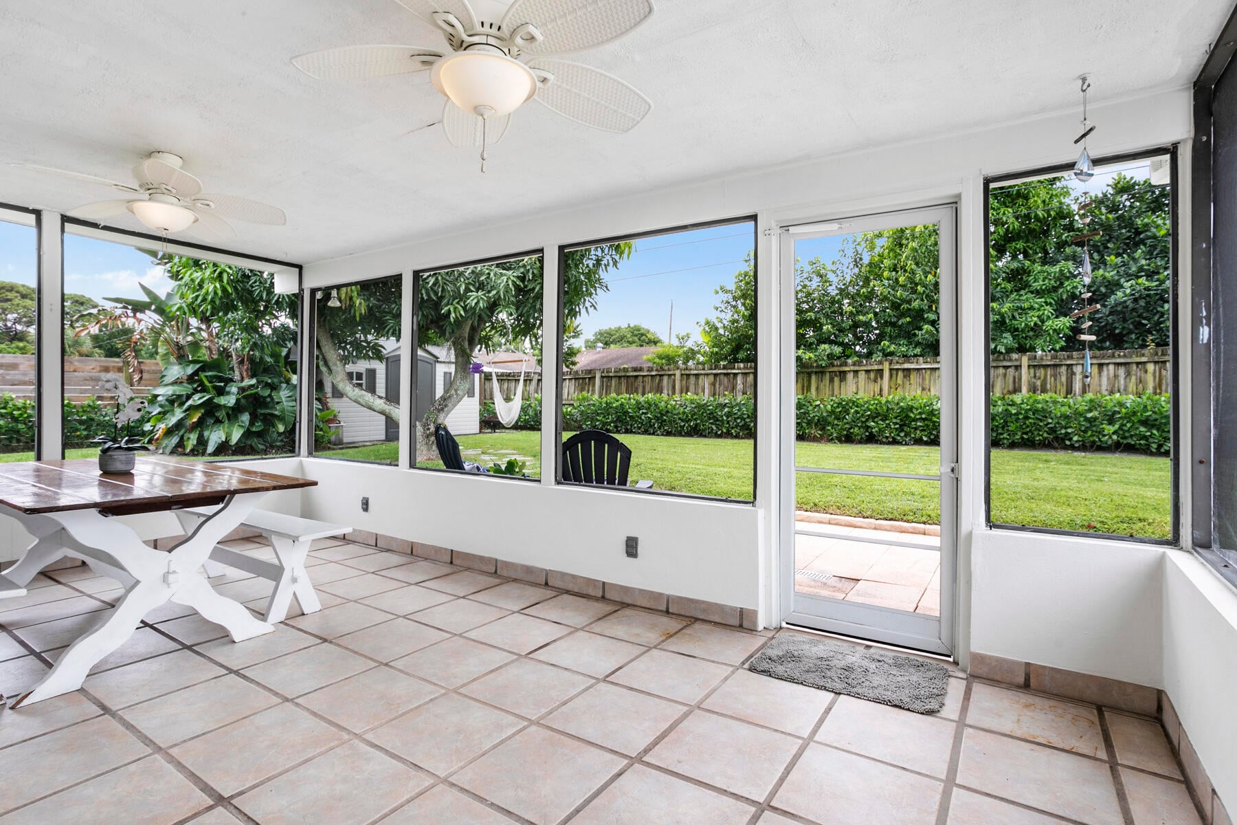 Residence photo 22
