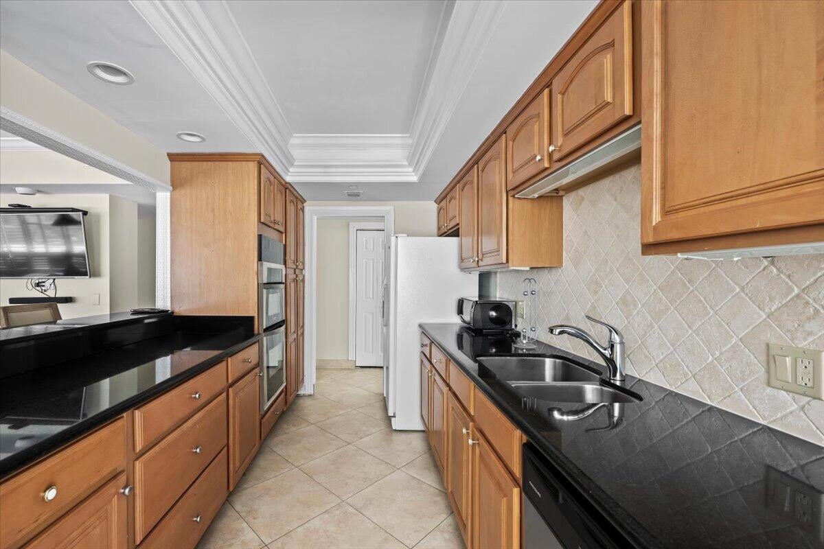 Martinique Singer Island Unit 2304 photo 46
