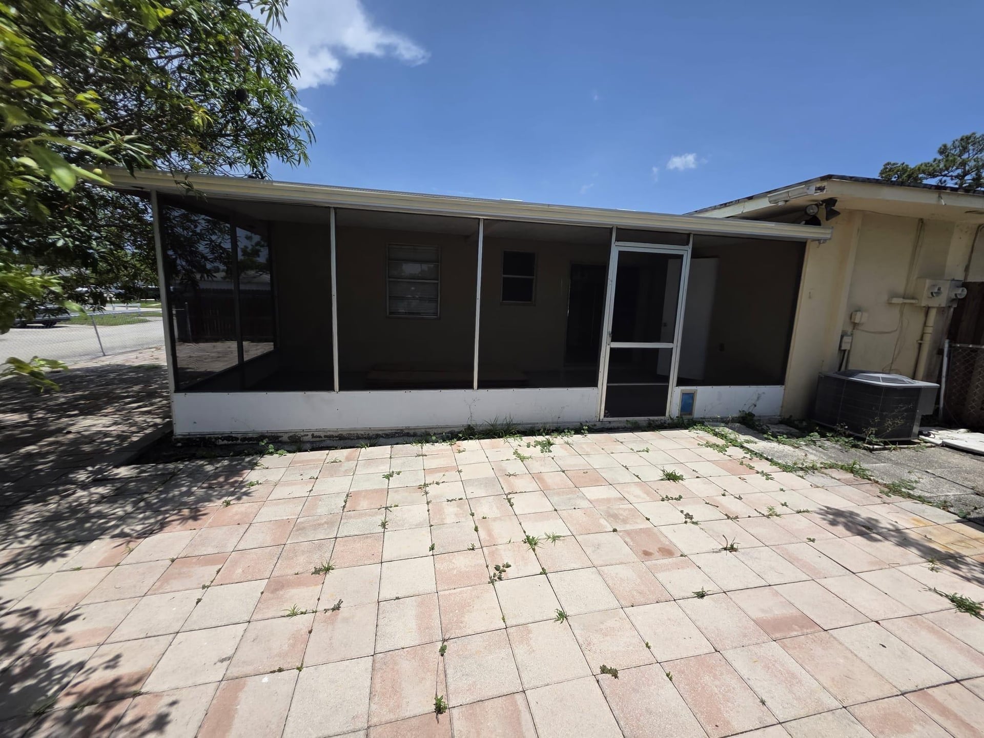 Residence photo 4