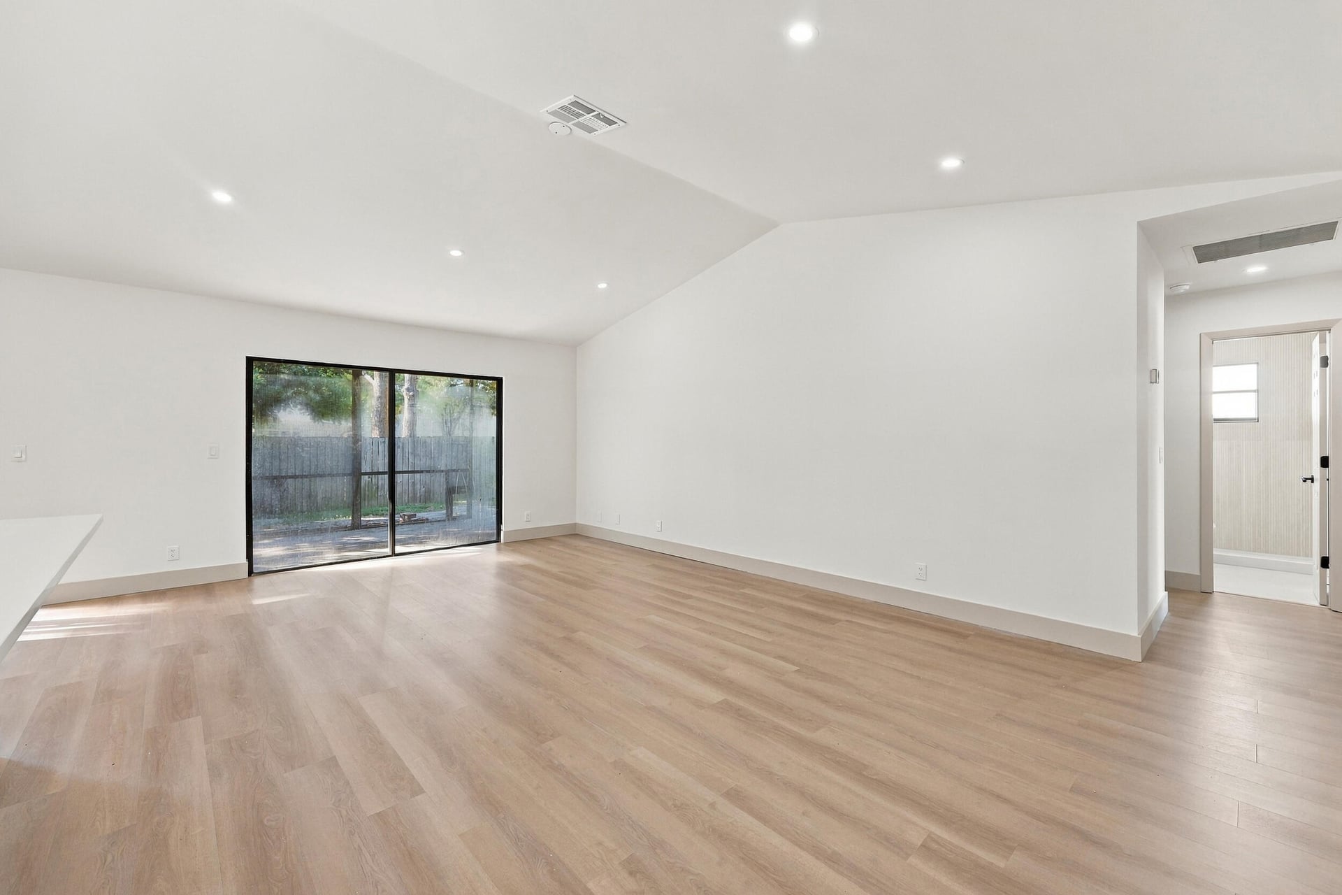  Residence photo 7