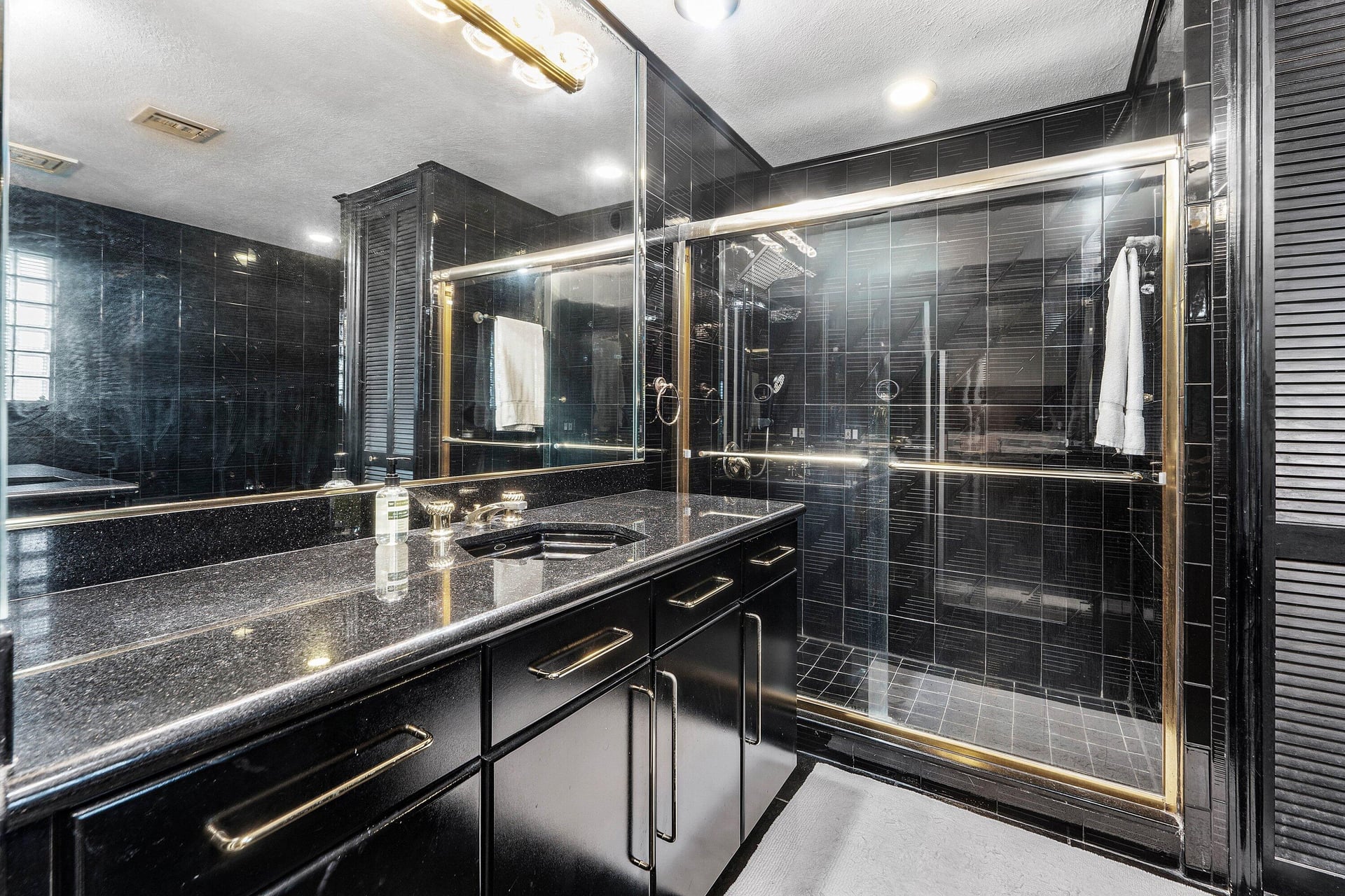  Residence photo 25