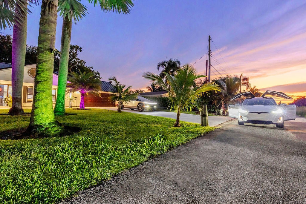 Residence photo 58