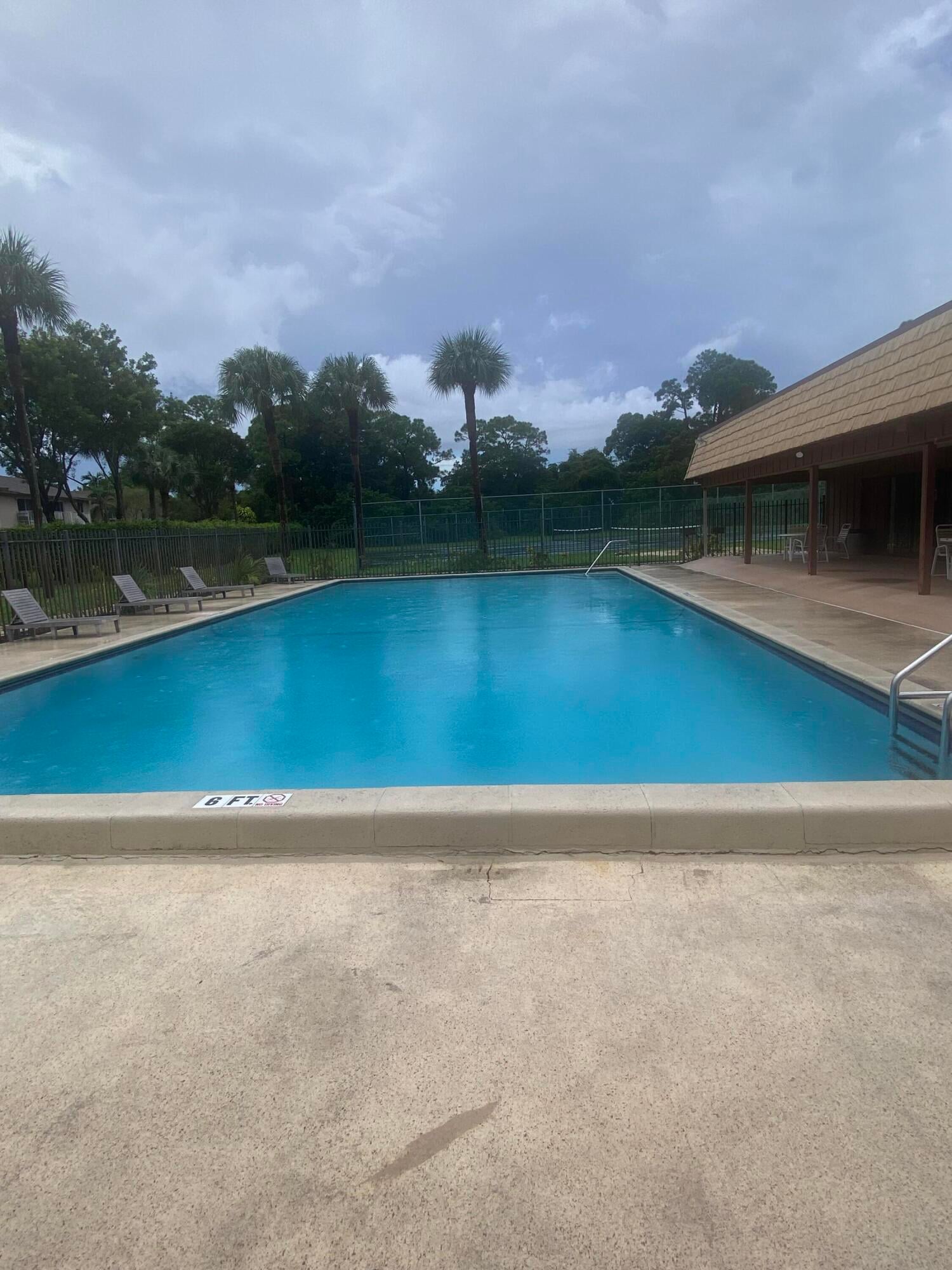 Unit 4177 photo 4