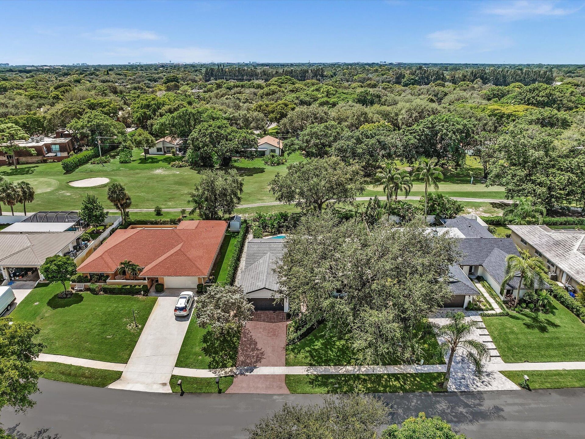 Residence photo 64