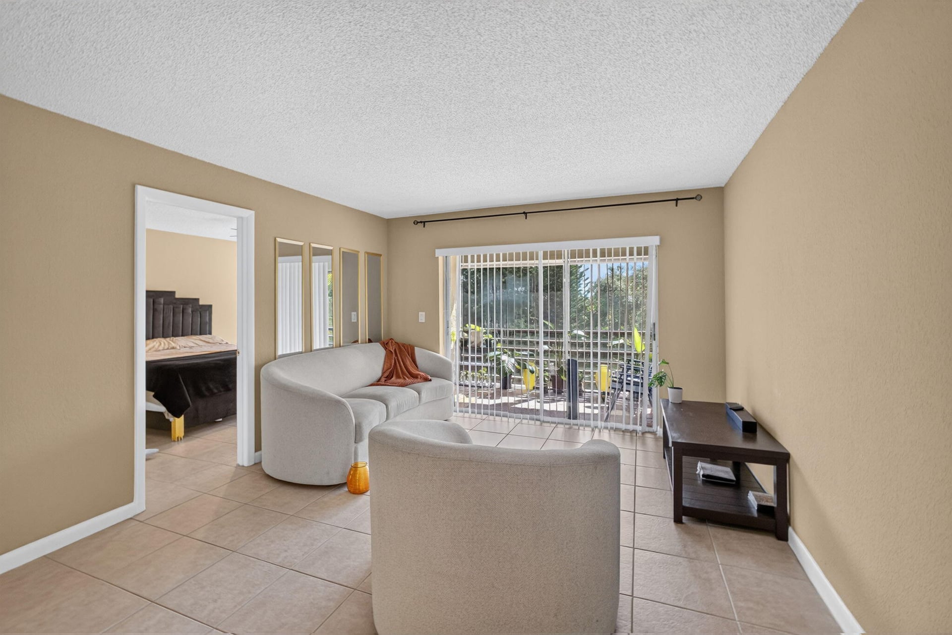Unit 304 photo 28