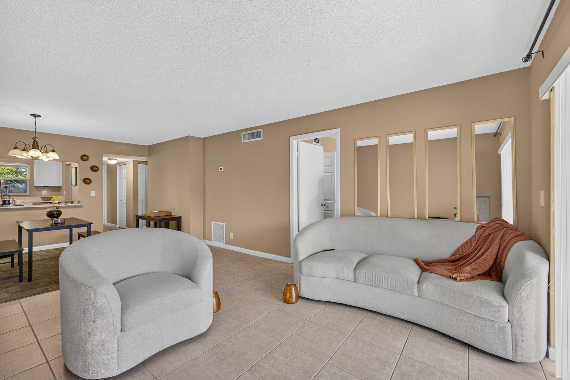 Unit 304 photo 31