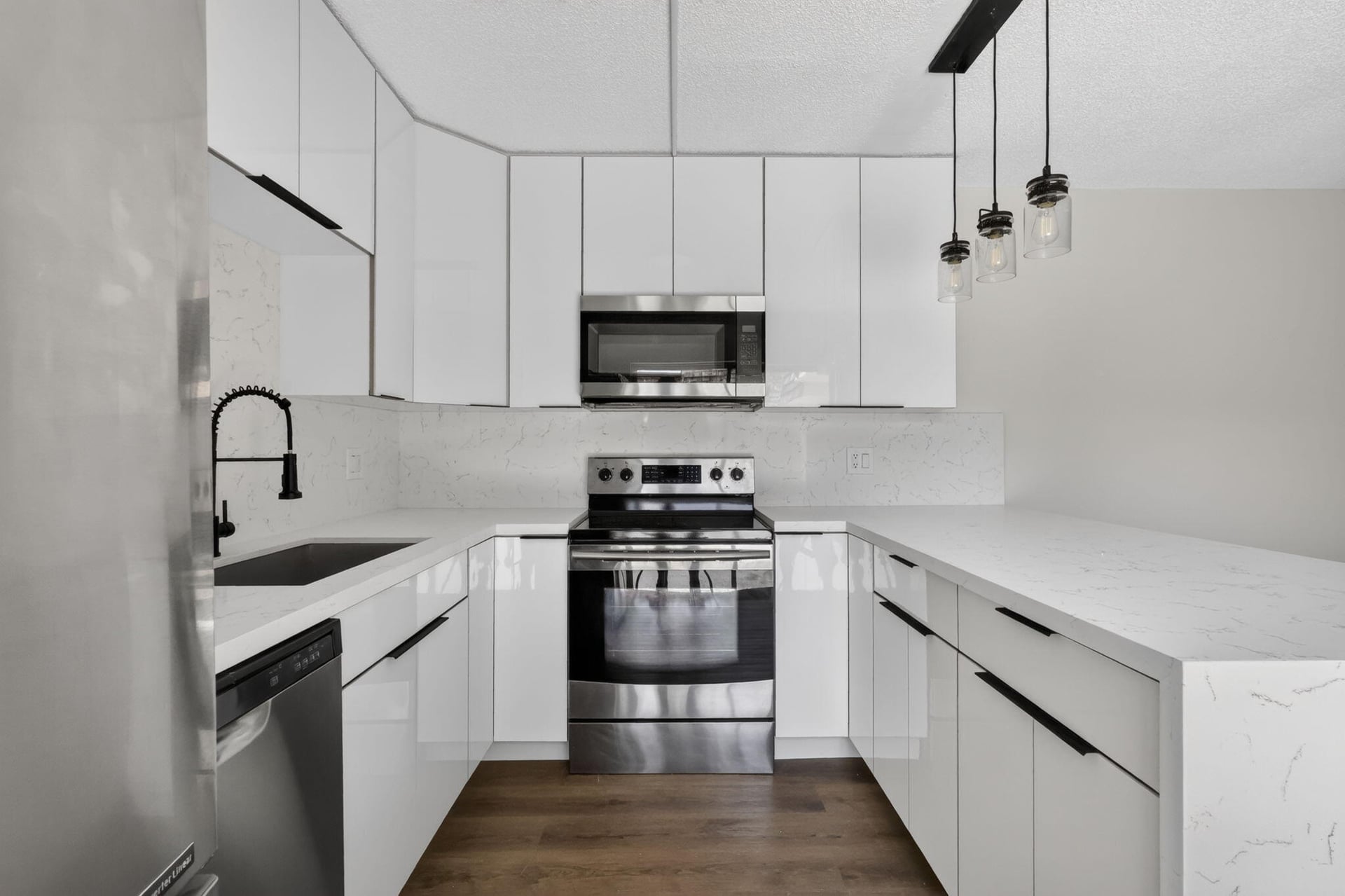  Residence photo 25
