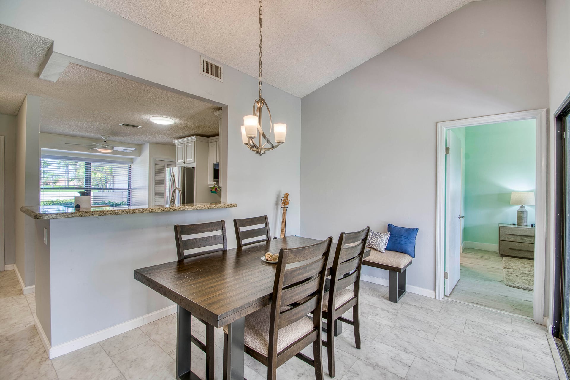  Residence photo 10