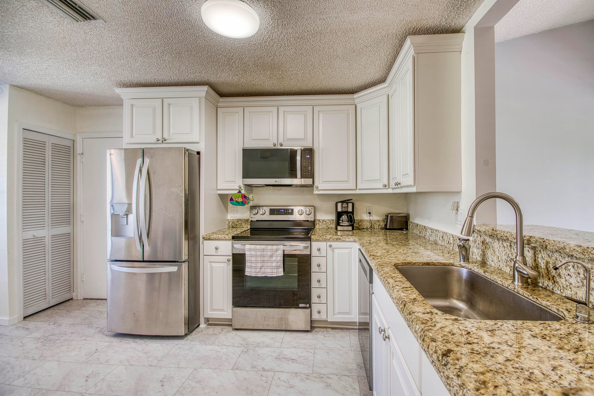  Residence photo 13