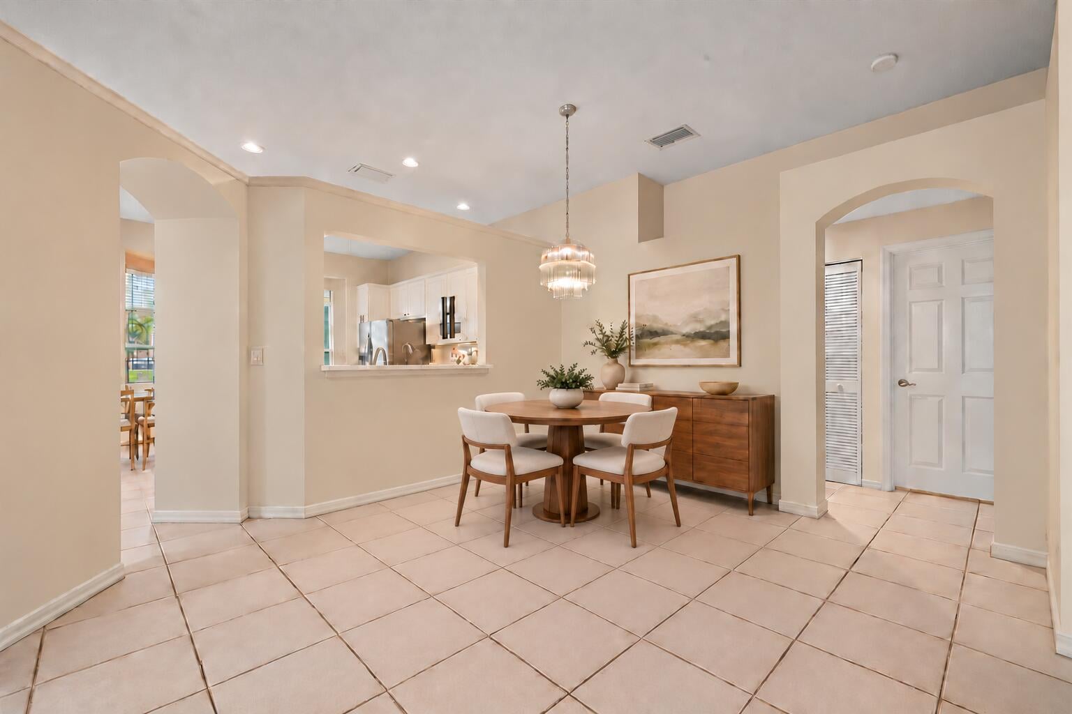 Residence photo 10