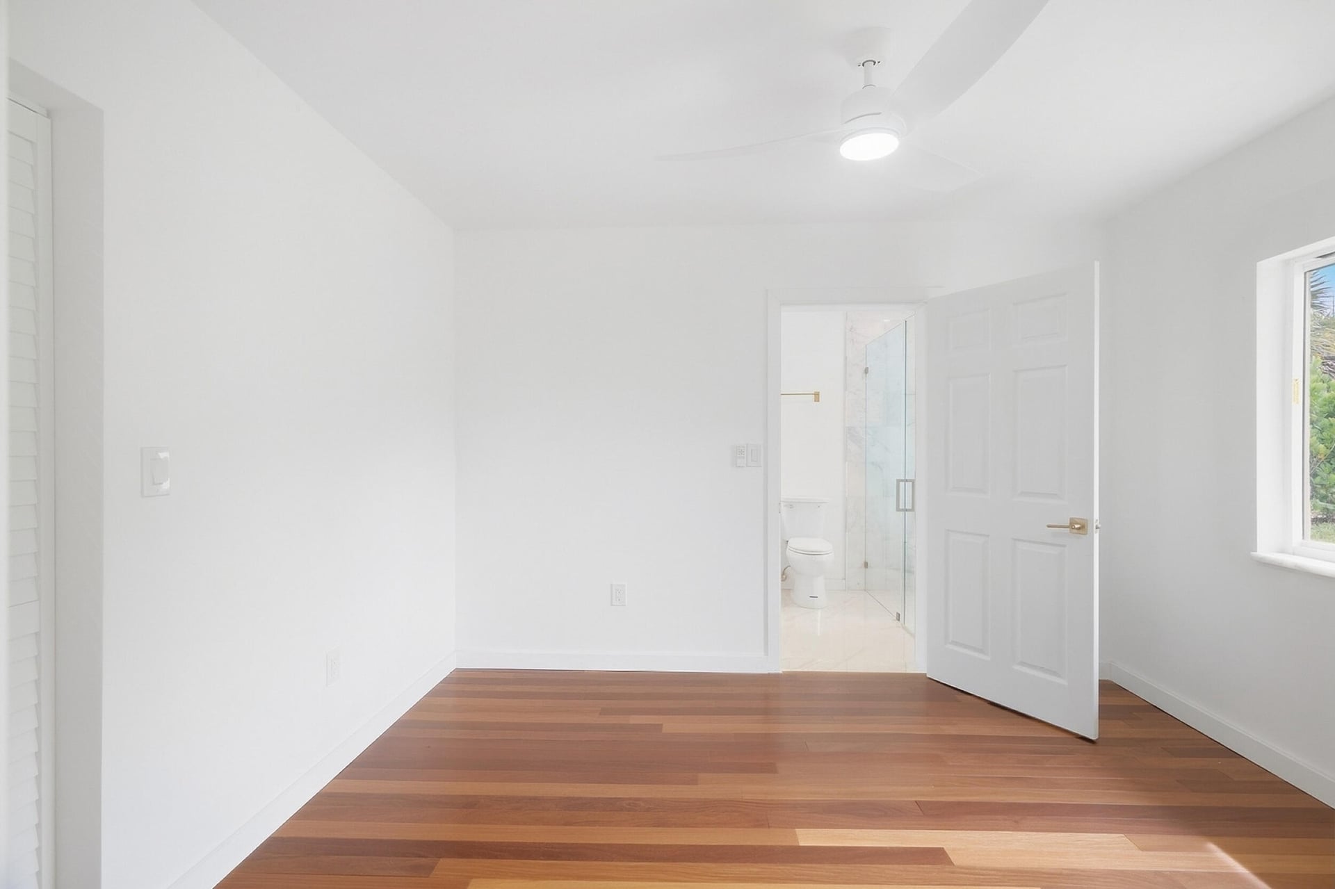 Residence photo 16