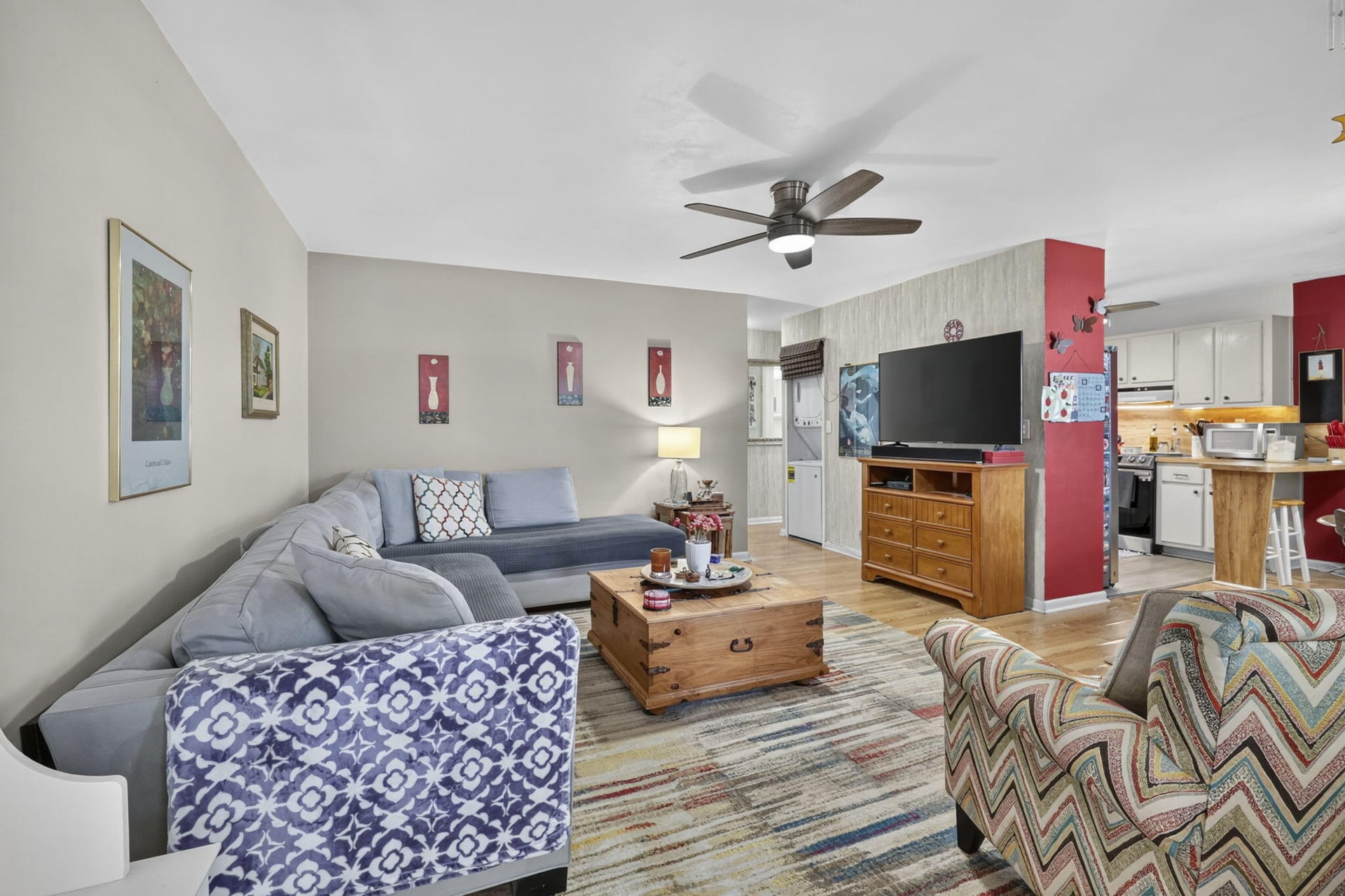 Unit 25 photo 7