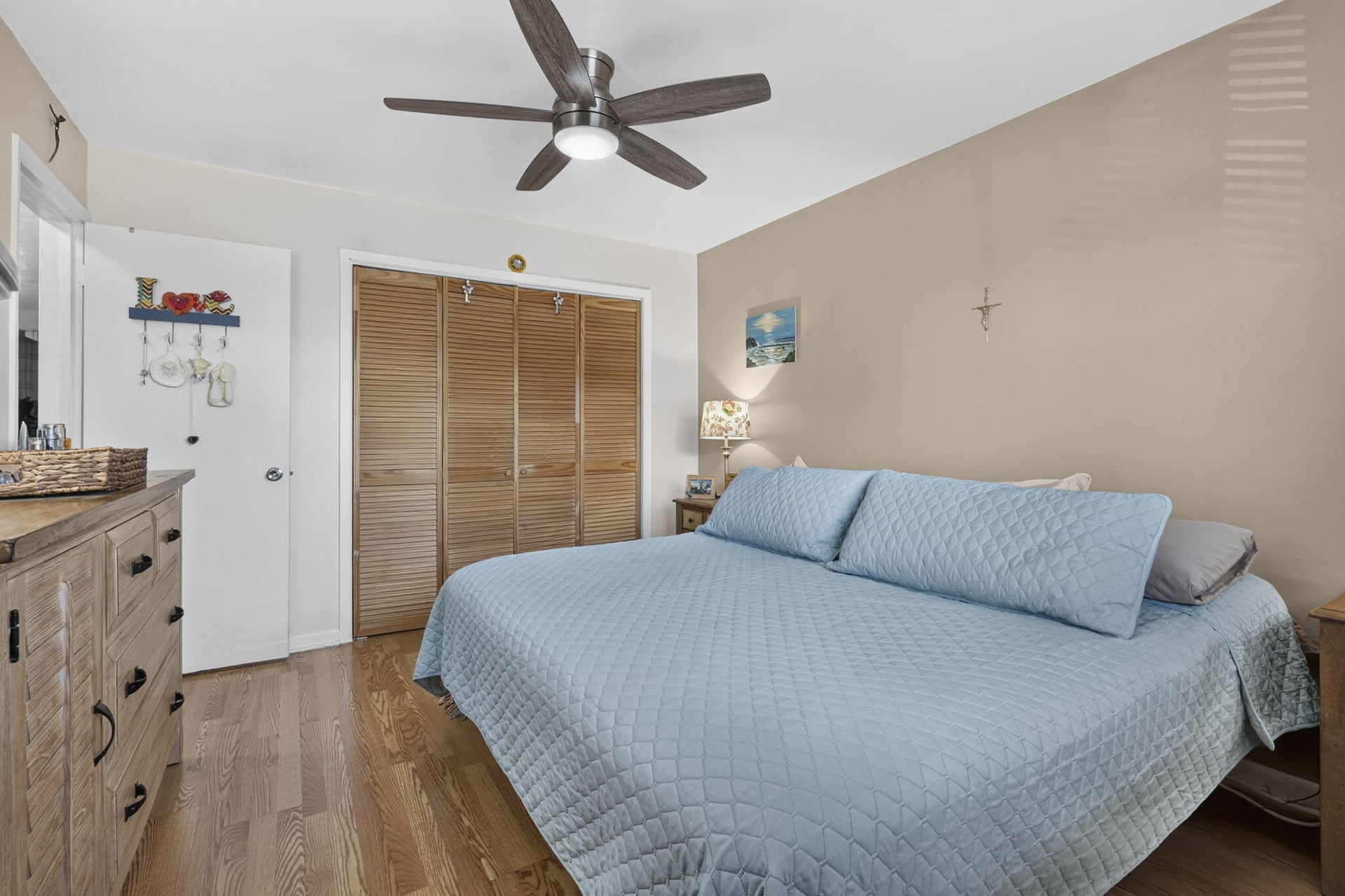Unit 25 photo 19