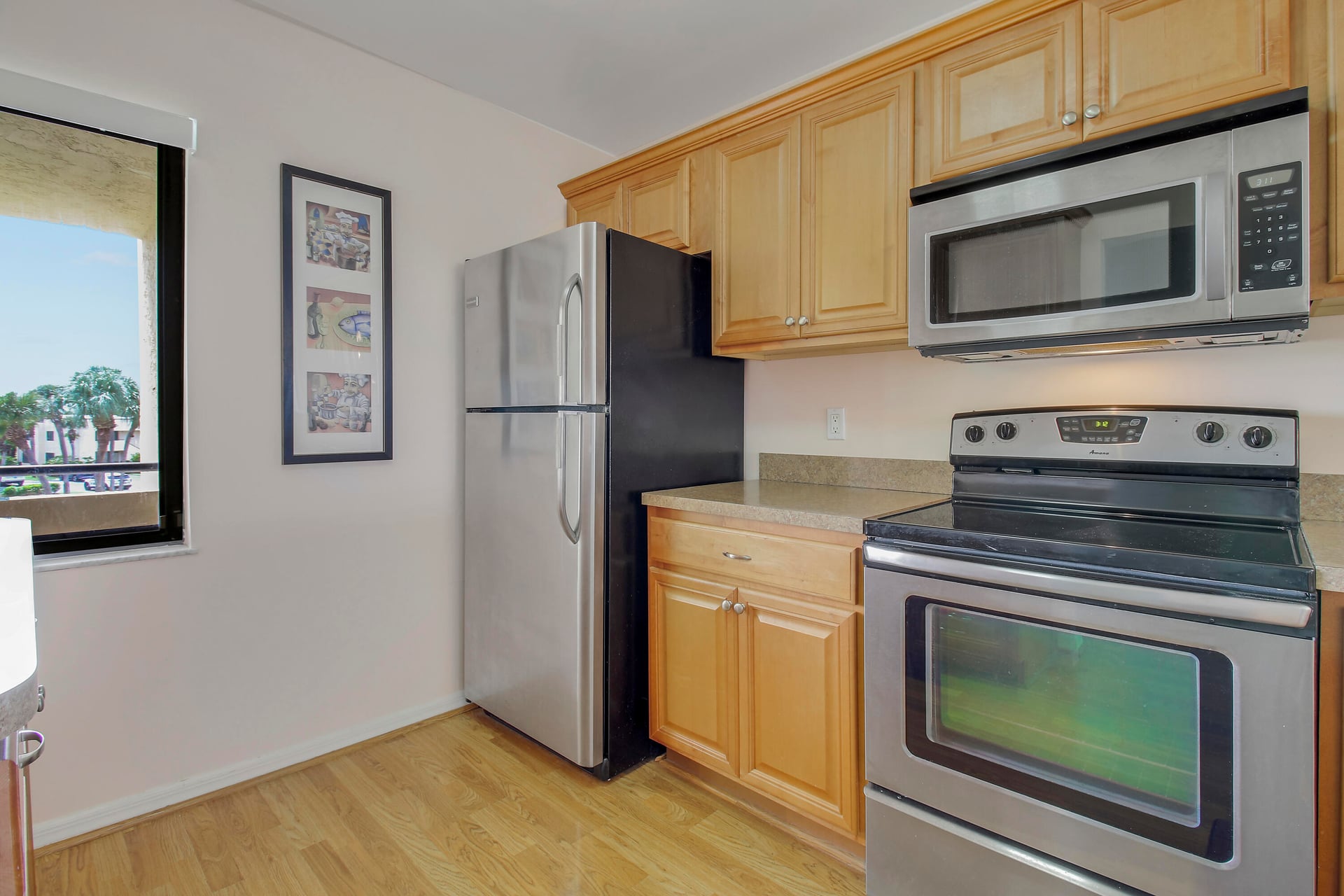 Unit 204 photo 7