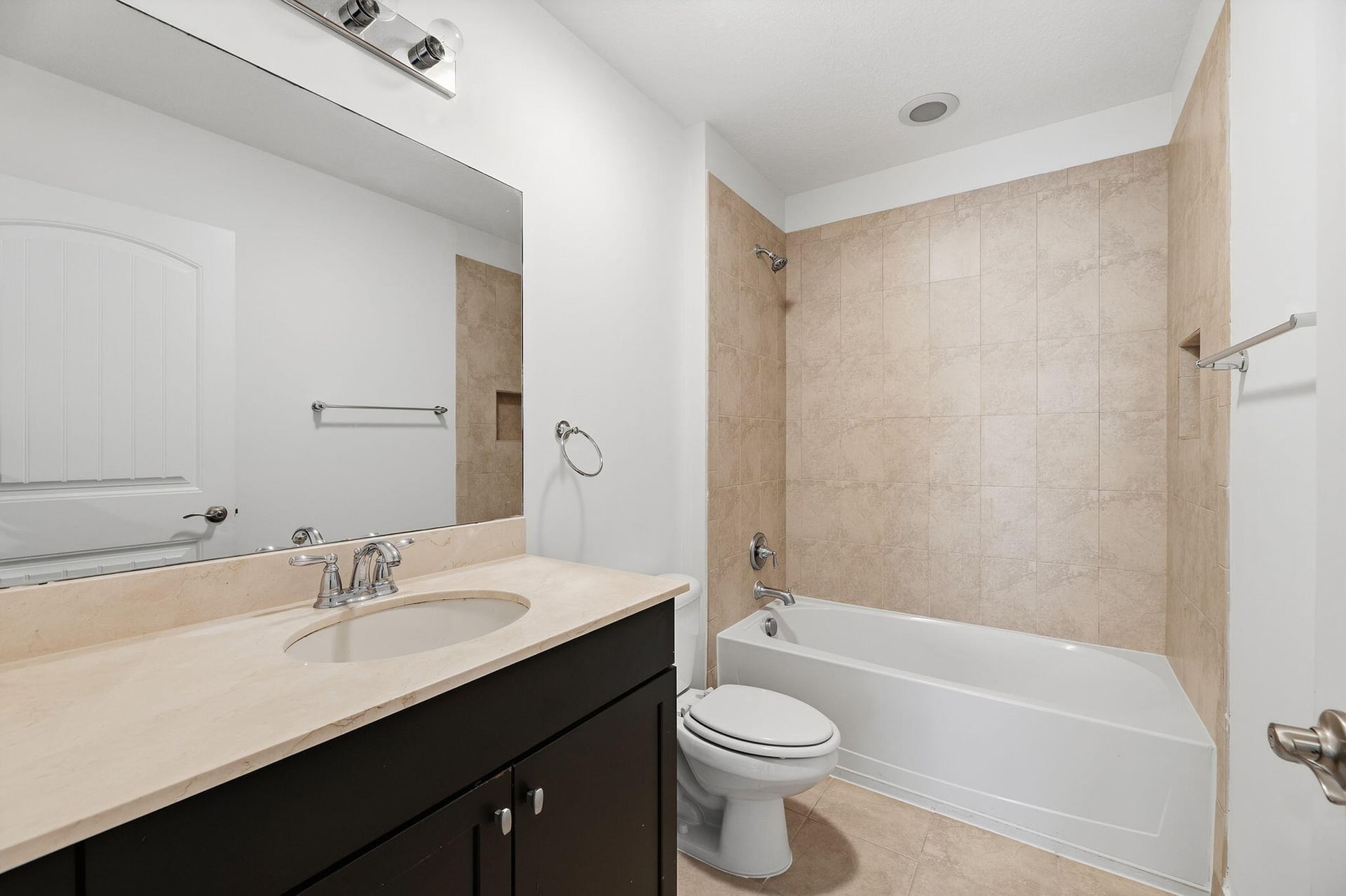  Residence photo 34