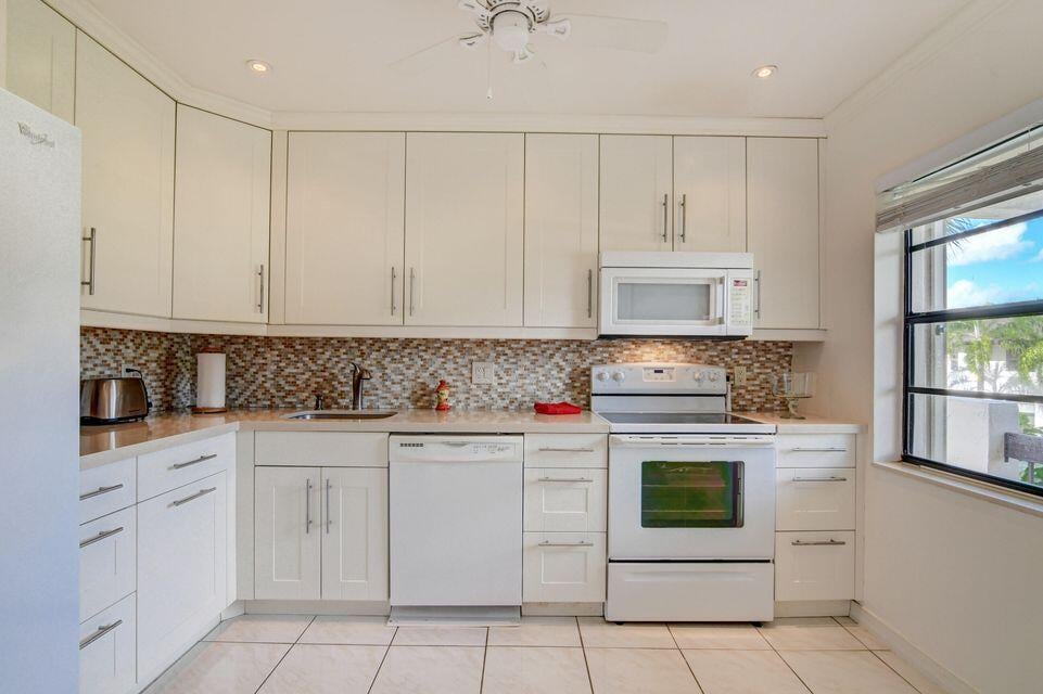 Boca Lago Country Club Homes Unit H photo 22