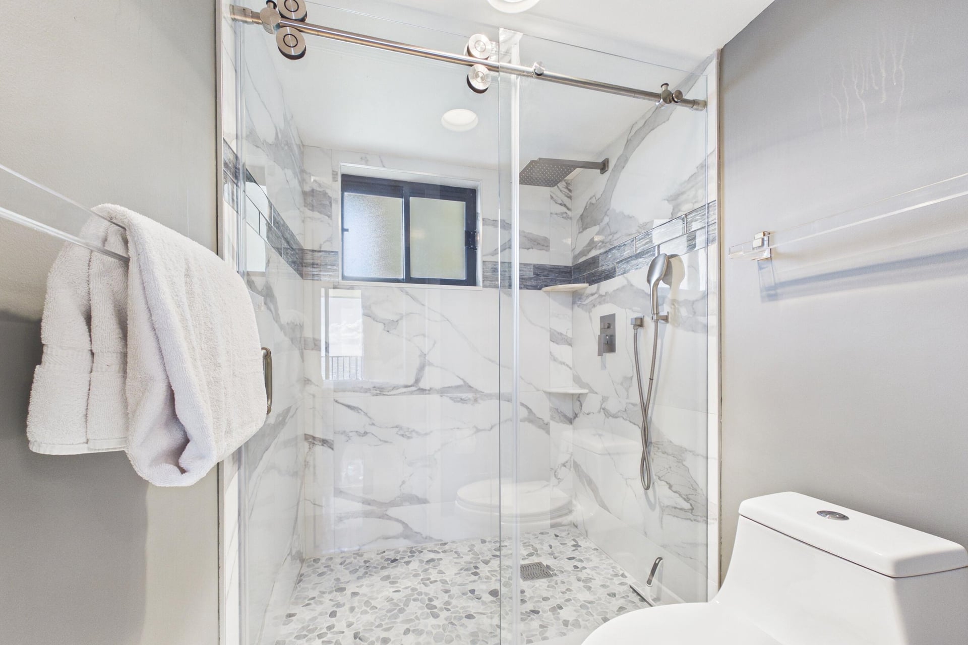 Unit 1208 photo 13