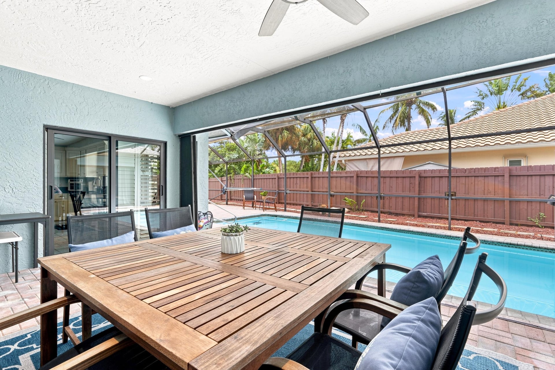  Residence photo 19