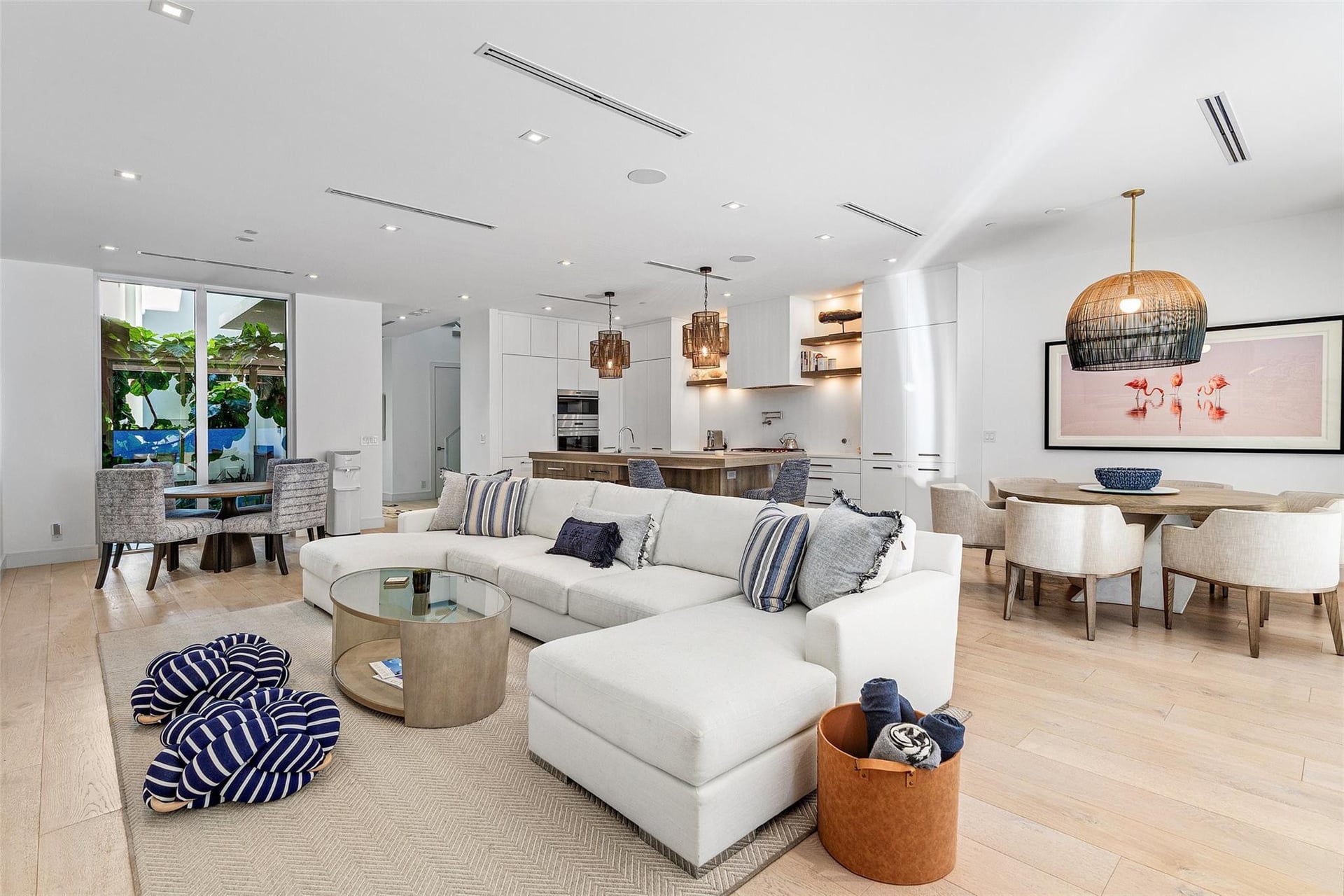  Residence photo 7
