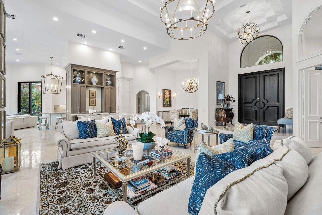 Woodfield Country Club Residence photo 7
