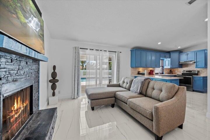 Residence photo 10