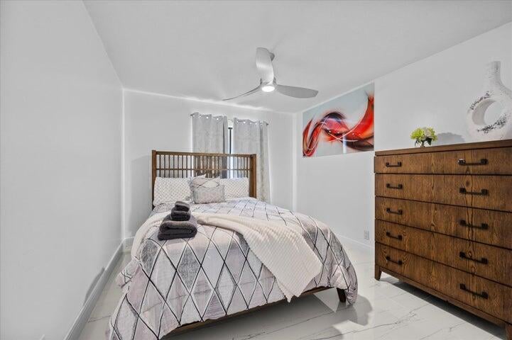 Residence photo 25
