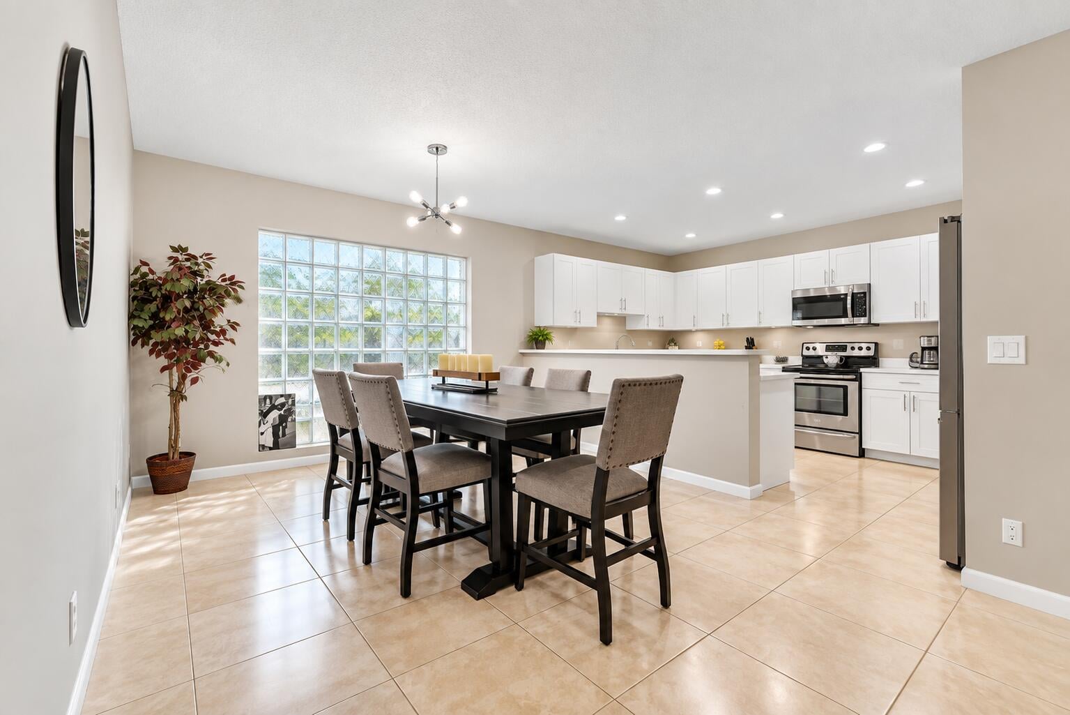  Residence photo 10