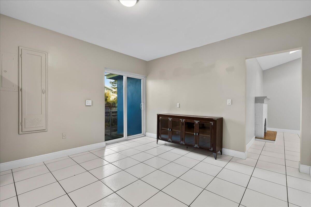 Residence photo 10