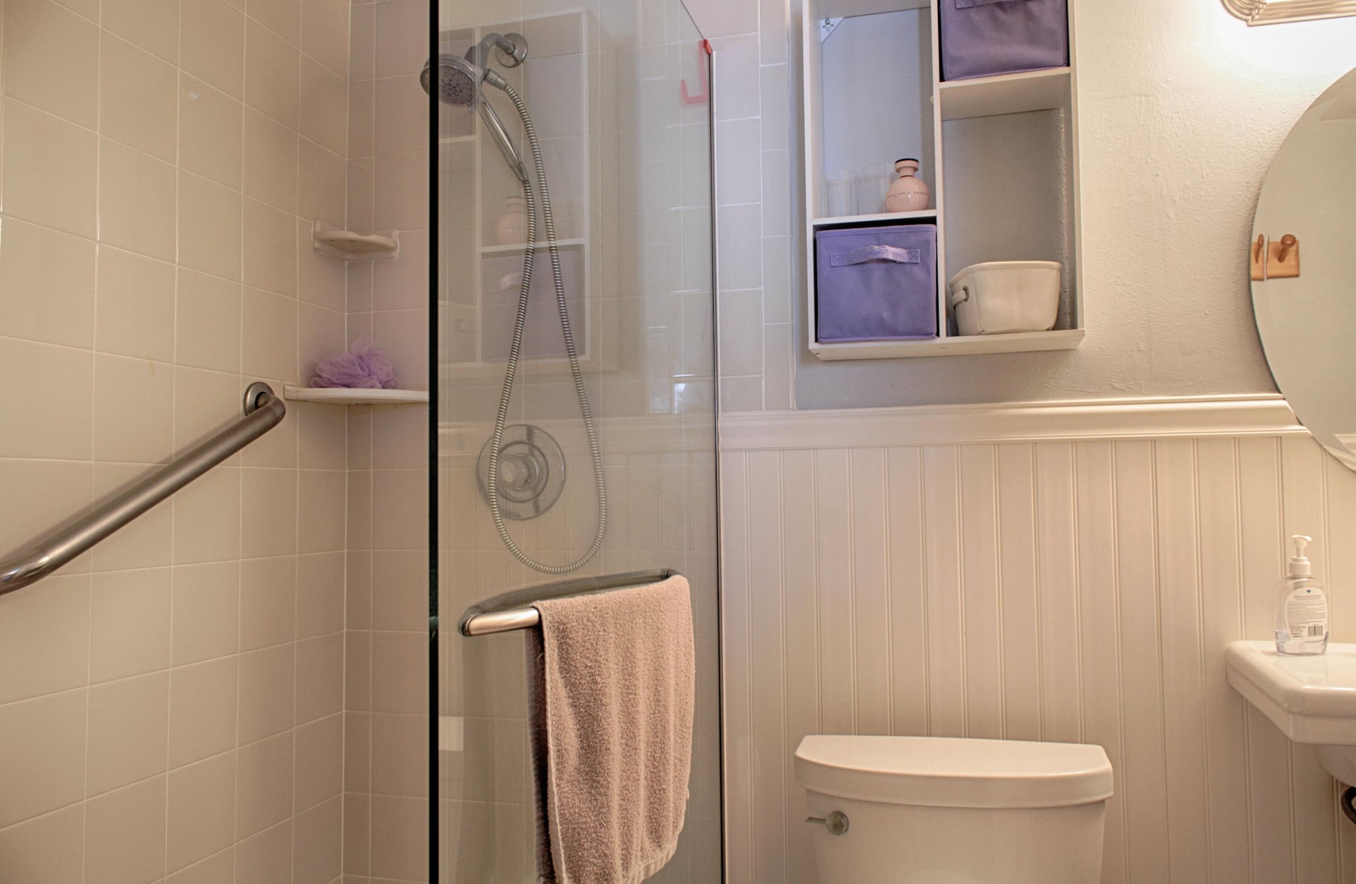 Unit 208 photo 16