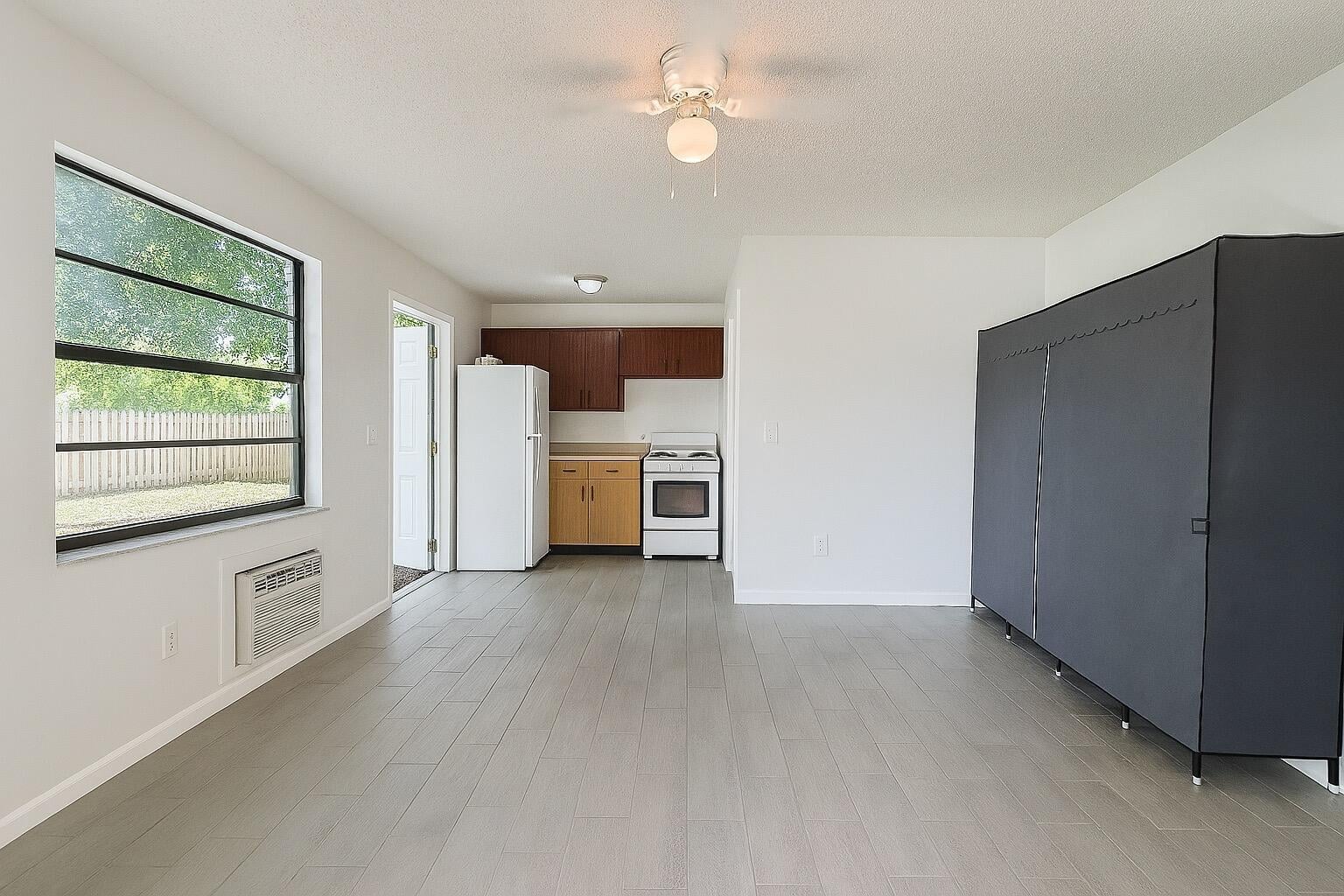 Residence photo 4