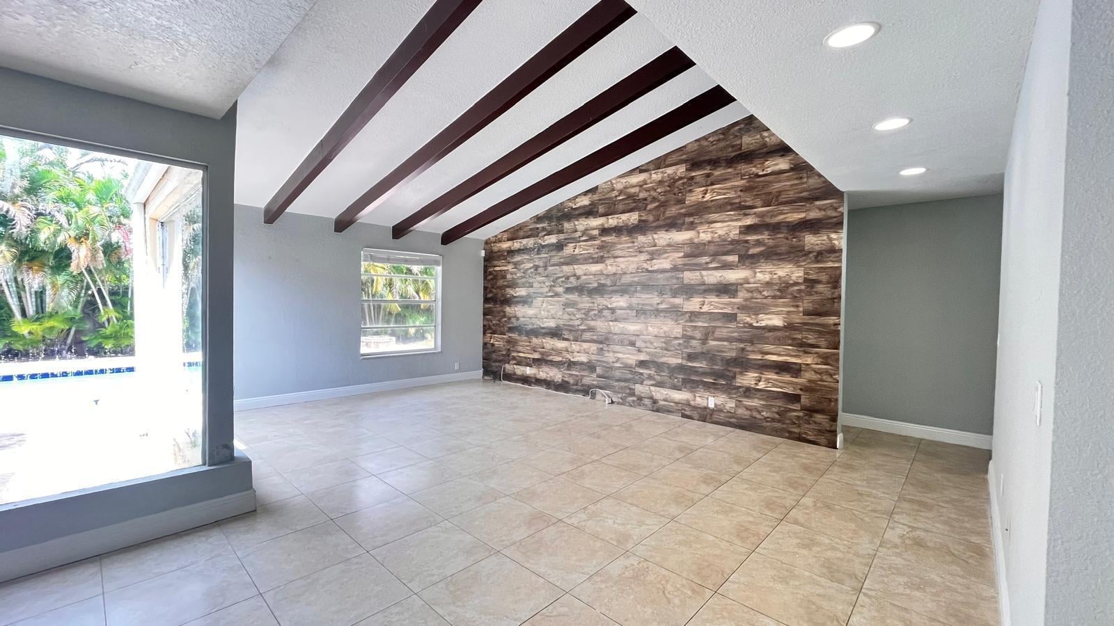 Residence photo 10