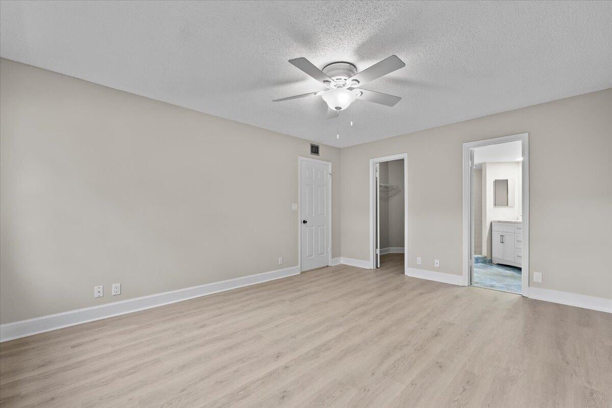  Residence photo 19
